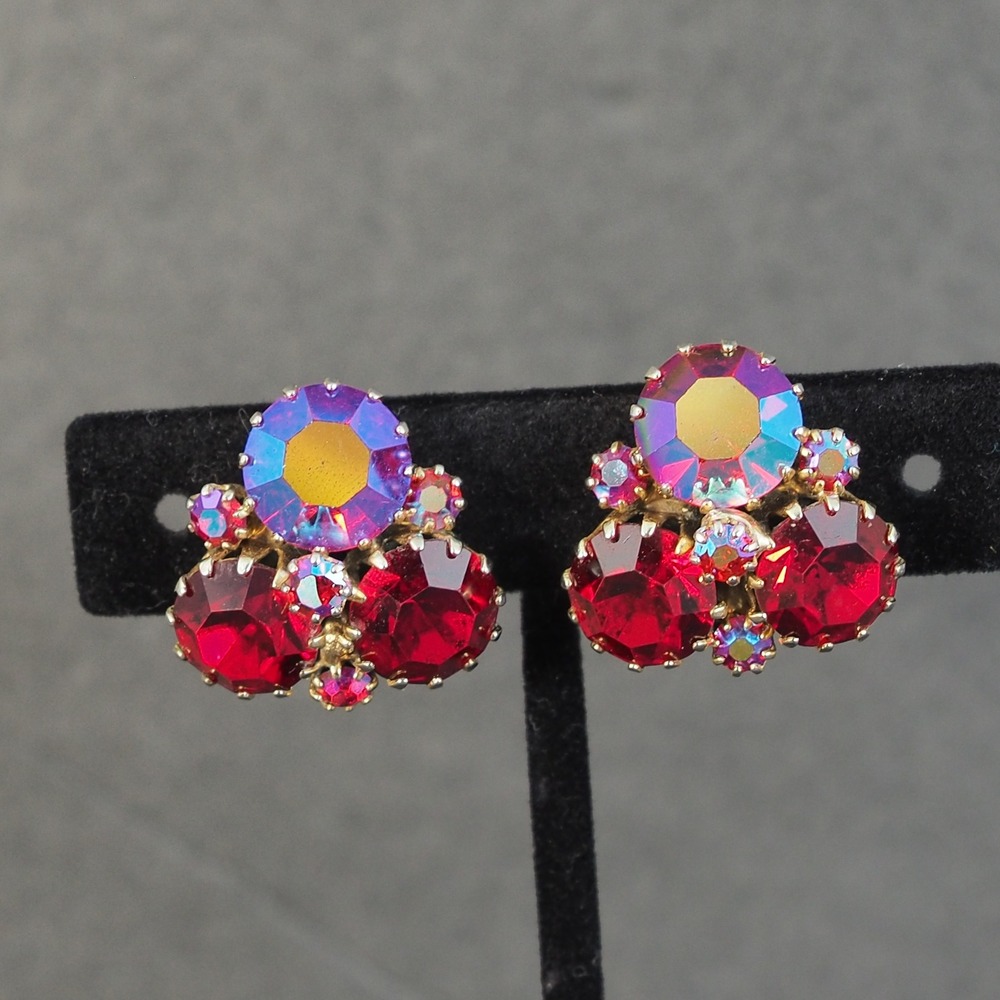 Weiss Clip On Earrings Red Aurora Borealis Rhinestone Gold Tone Vintage MCM
